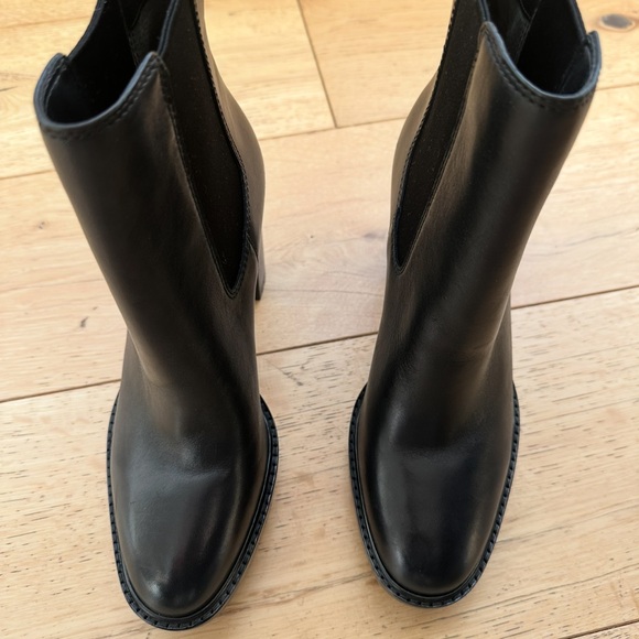 Lauren Ralph Lauren Black Heeled Boots - Picture 4 of 4